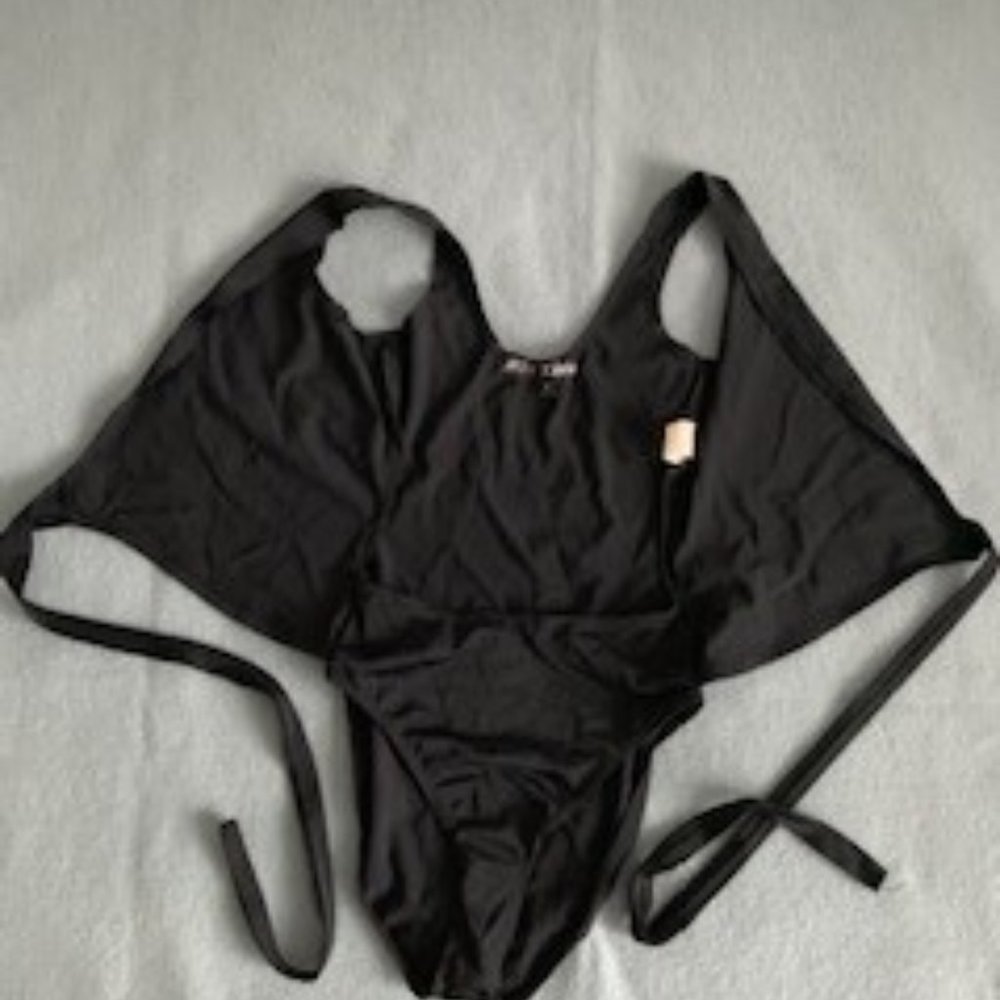 Betsy Johnson bathing suit 1 piece black wrap